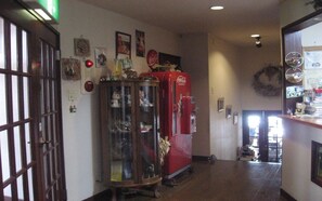 Interior entrance - Pension Old String (Minakami)