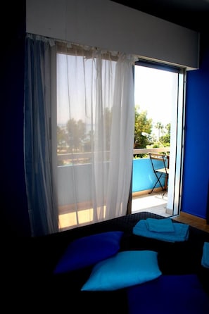 Iron/ironing board, free WiFi, wheelchair access