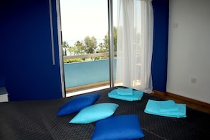 Apartment, Sea View | Iron/ironing board, free WiFi, wheelchair access