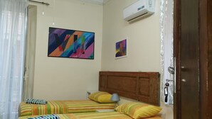 Egyptian cotton sheets, premium bedding, down duvets, pillow-top beds - La casa del corso (Aragona)