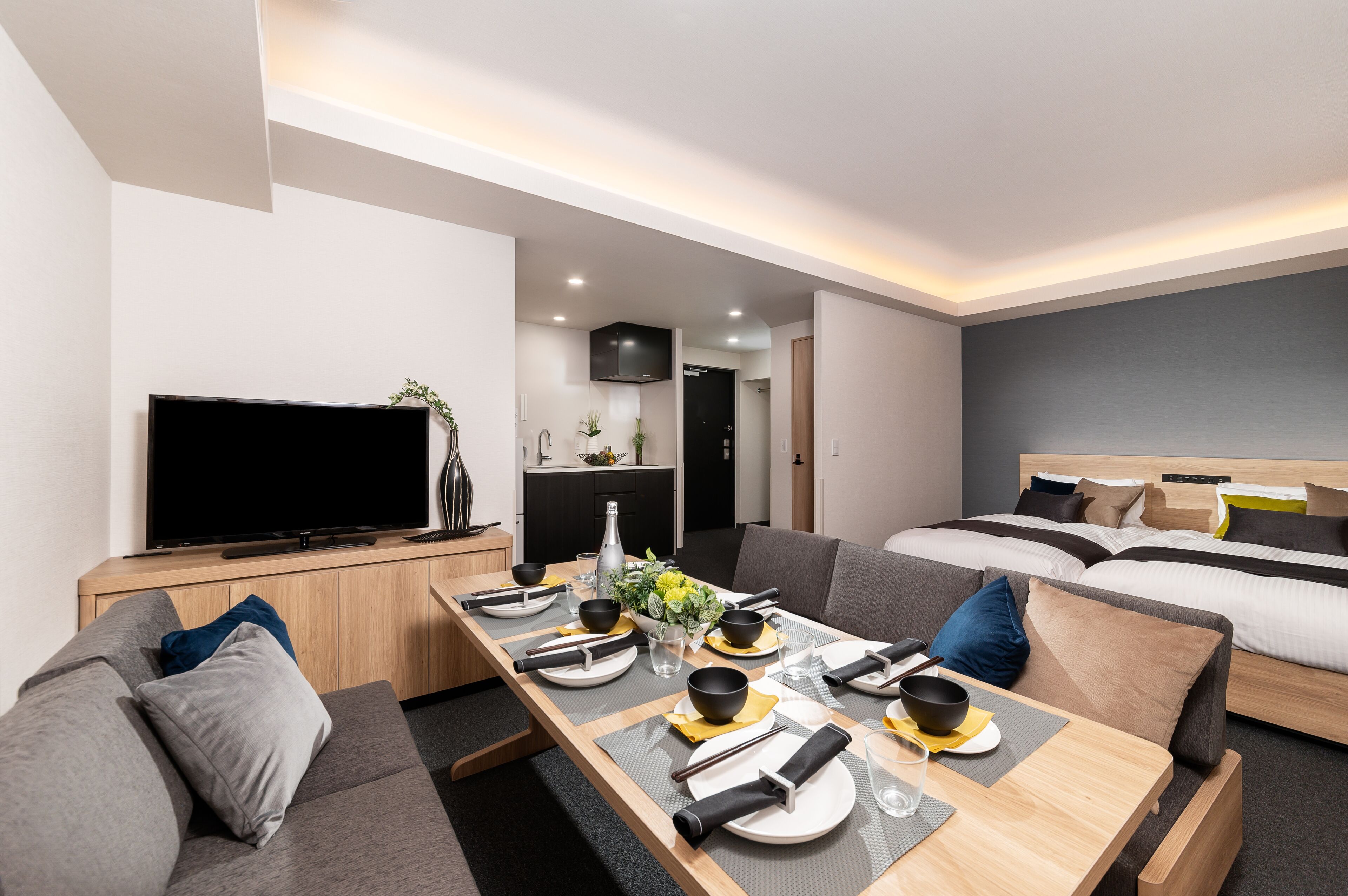 スーペリアファミリーアパートメント 6人用 | 羽毛の掛け布団、セーフティボックス (室内)、デスク、WiFi (無料)