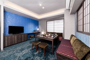 프리미엄 아파트 (Deluxe) | 객실 내 식사 공간