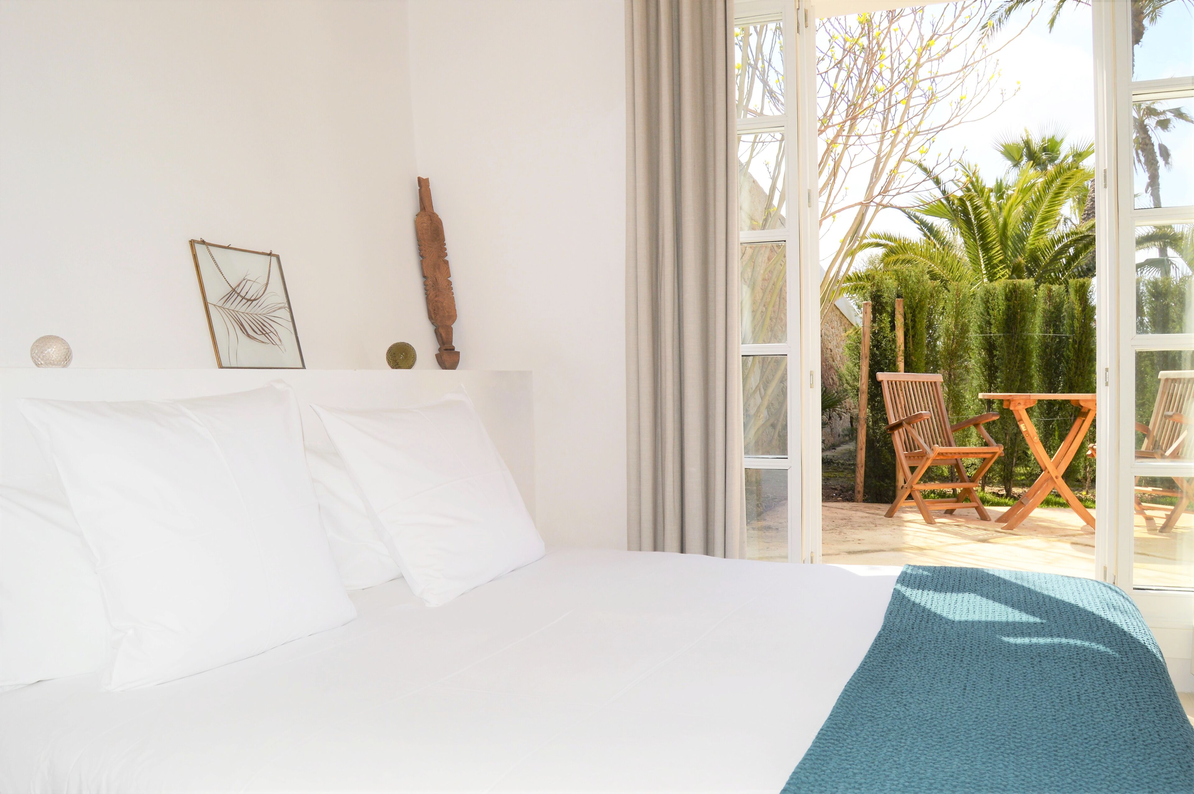 Santa Ponsa Superior | Ropa de cama de alta calidad, edredones de plumas, minibar y caja fuerte