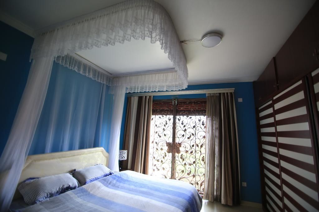 ビジネス アパートメント 3 ベッドルーム | 3 室のベッドルーム、客室ごとに異なる装飾、客室ごとに異なるインテリア、デスク