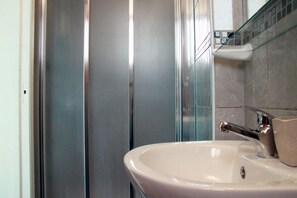 Bathroom sink - Penthouse Town Center (Limassol)
