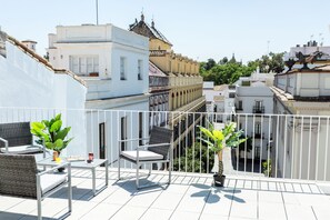 View from property - Hotel Boutique La Puerta de Palacio - Only Adults (Seville)