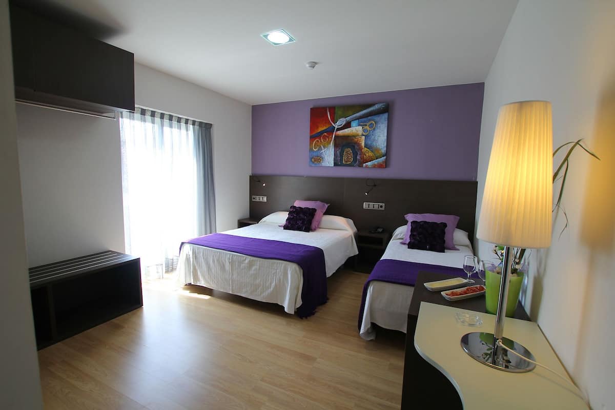 Dreibettzimmer