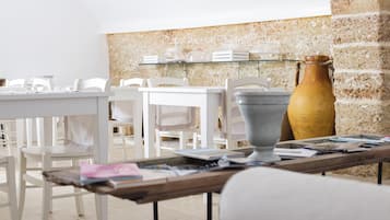 Petit déjeuner préparé à la commande compris tous les jours