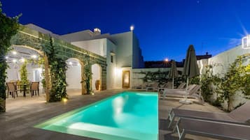 Piscine extérieure (ouverte en saison)