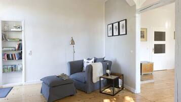 Departamento familiar, vista al jardín | 1 habitación, decoración personalizada y muebles diferentes
