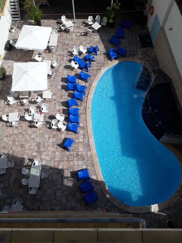 Seasonal outdoor pool - Sun Beach Hotel (Lloret de Mar)