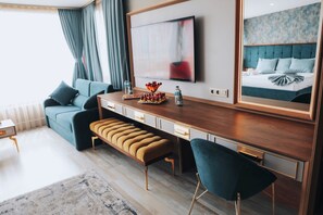 1 bedroom, minibar, in-room safe, desk - Avrasya Port Hotel (Istanbul)