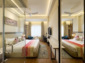 Superior Room | Individually decorated, individually furnished, desk, laptop workspace - New Hotel Broadway (Varanasi)