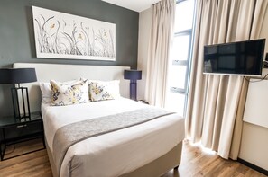 Executive Two Bedroom Apartment - The Vantage Apartments (Johannesburg)