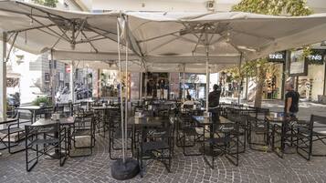 Tägliches inbegriffenes einheimisches Frühstück