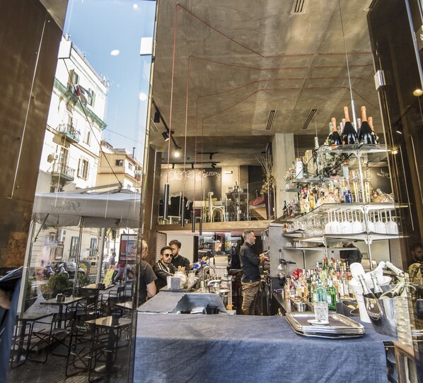 Free daily local cuisine breakfast - Vomero House (Naples)