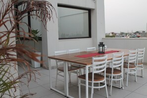 Business centre - The Indigo Stay (Noida)