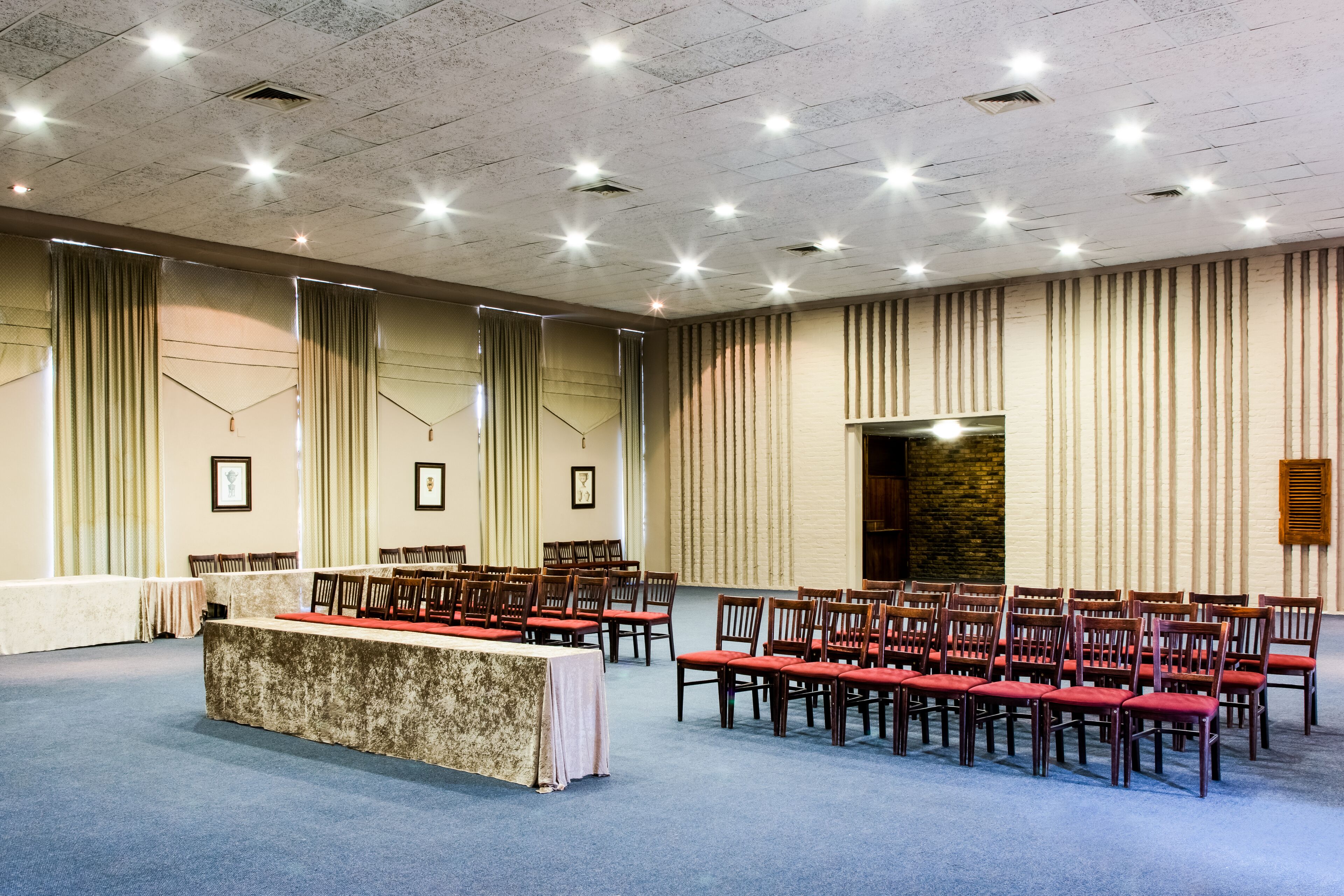 Meeting facility
