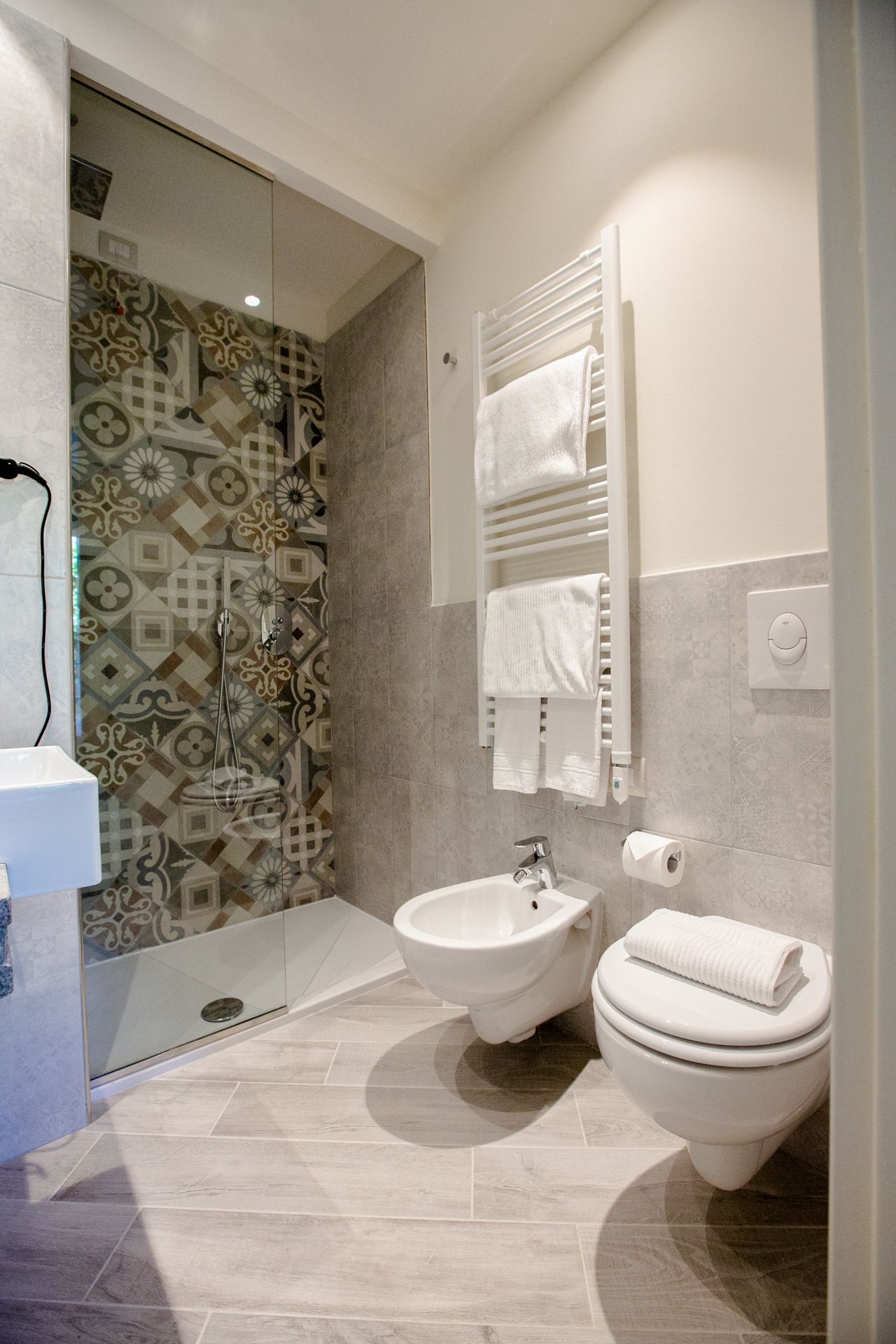 standard apartment, 1 bedroom | bathroom | shower, rainfall showerhead, hair dryer, bidet