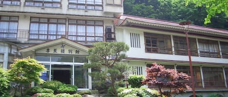 Façade de l’hébergement