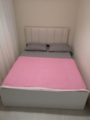 Apartment, 2 Schlafzimmer | 2 Schlafzimmer, Schreibtisch