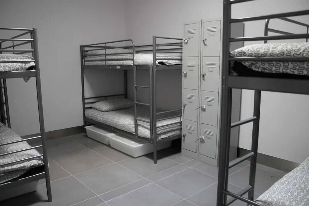Bed in 6 Bed Mixed Dormitory Room | In-room safe, soundproofing, iron/ironing board (on request)