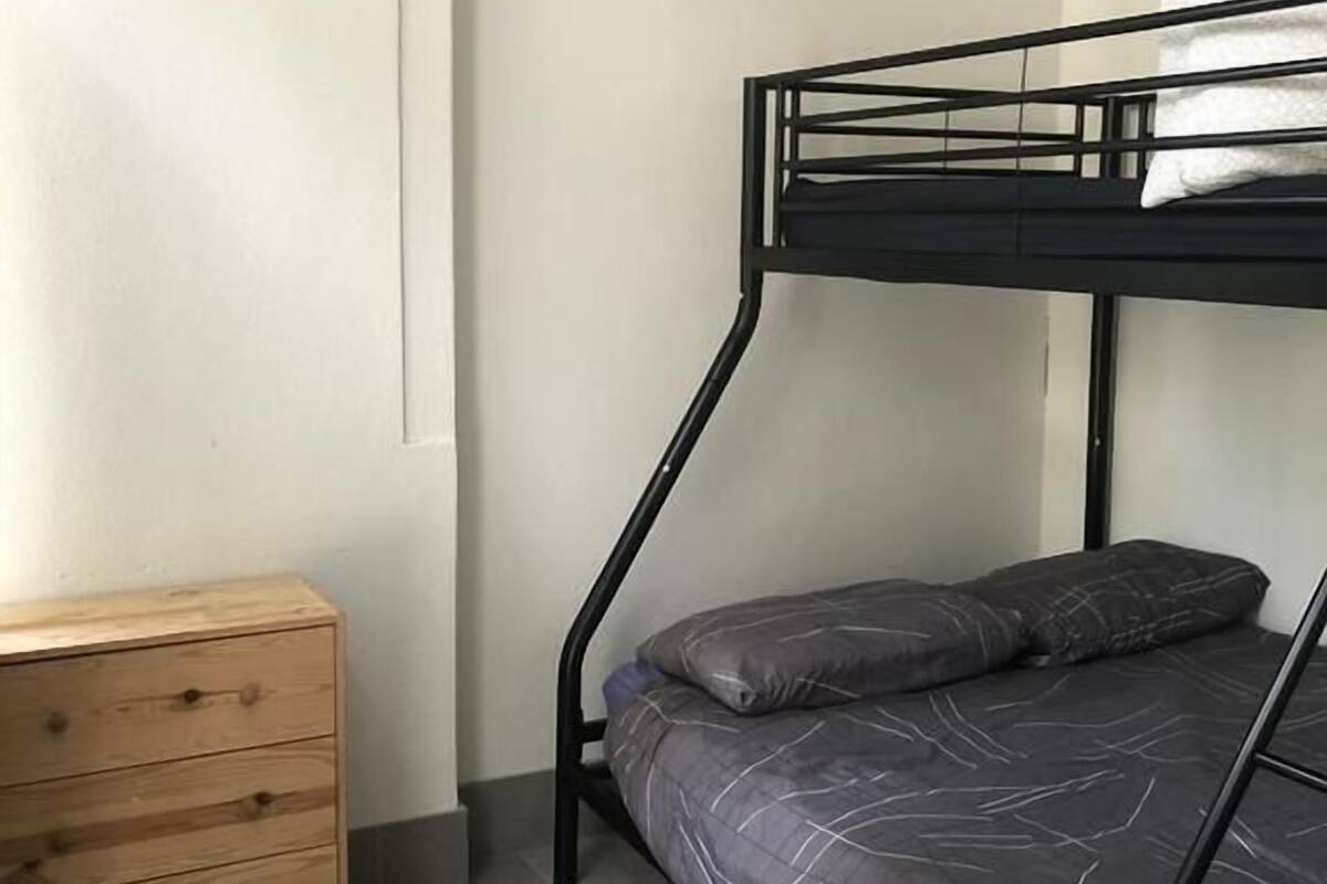 Classic Double or Twin Room | In-room safe, soundproofing, iron/ironing board (on request)