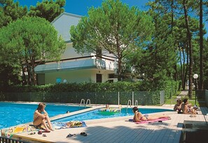 Außenpool (je nach Saison geöffnet)