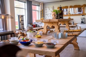 Se sirven desayunos, almuerzos y cenas