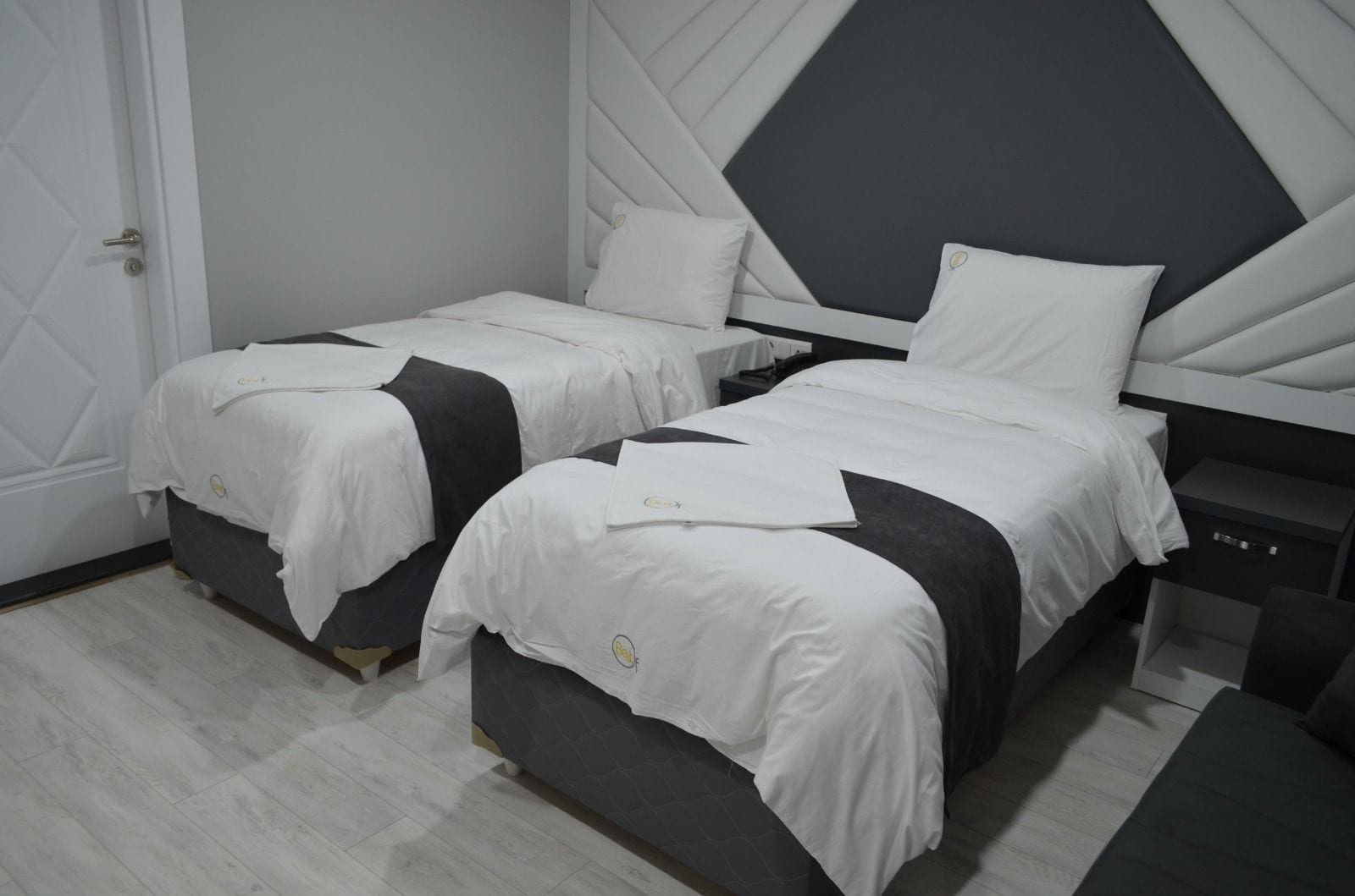 suite, 2 bedrooms | minibar, desk, free wifi