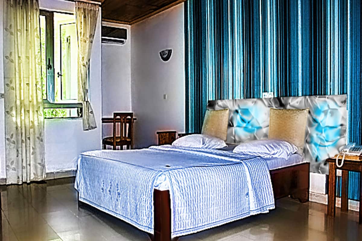 Deluxe Double Room, Pool View | Premium bedding, blackout drapes, rollaway beds, free WiFi
