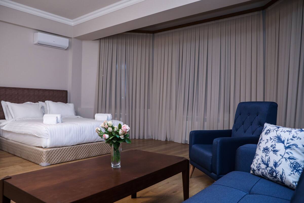Superior Double or Twin Room | In-room safe, desk, blackout curtains, soundproofing