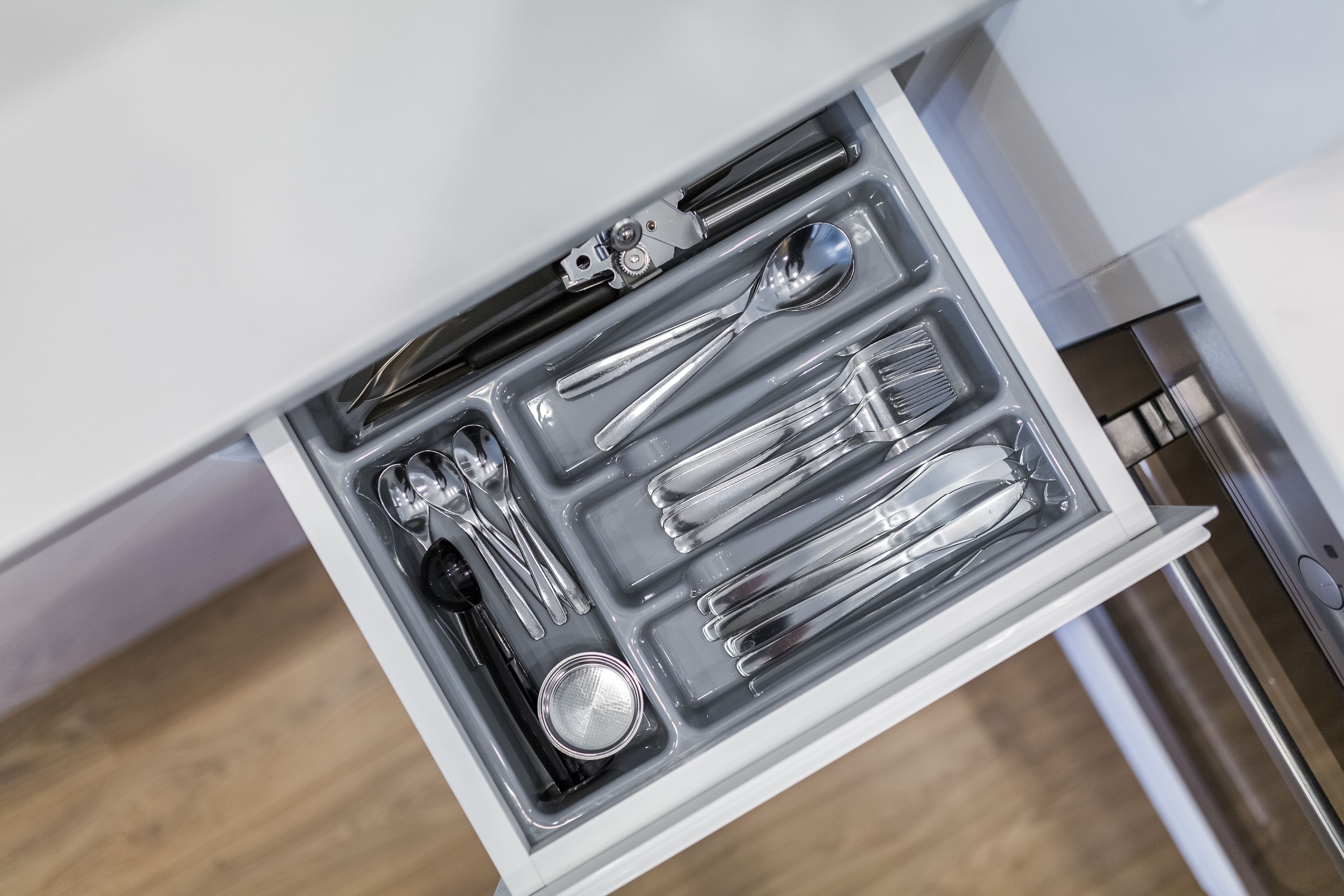 deluxe apartment, balcony | private kitchenette | fridge, microwave, oven, stovetop