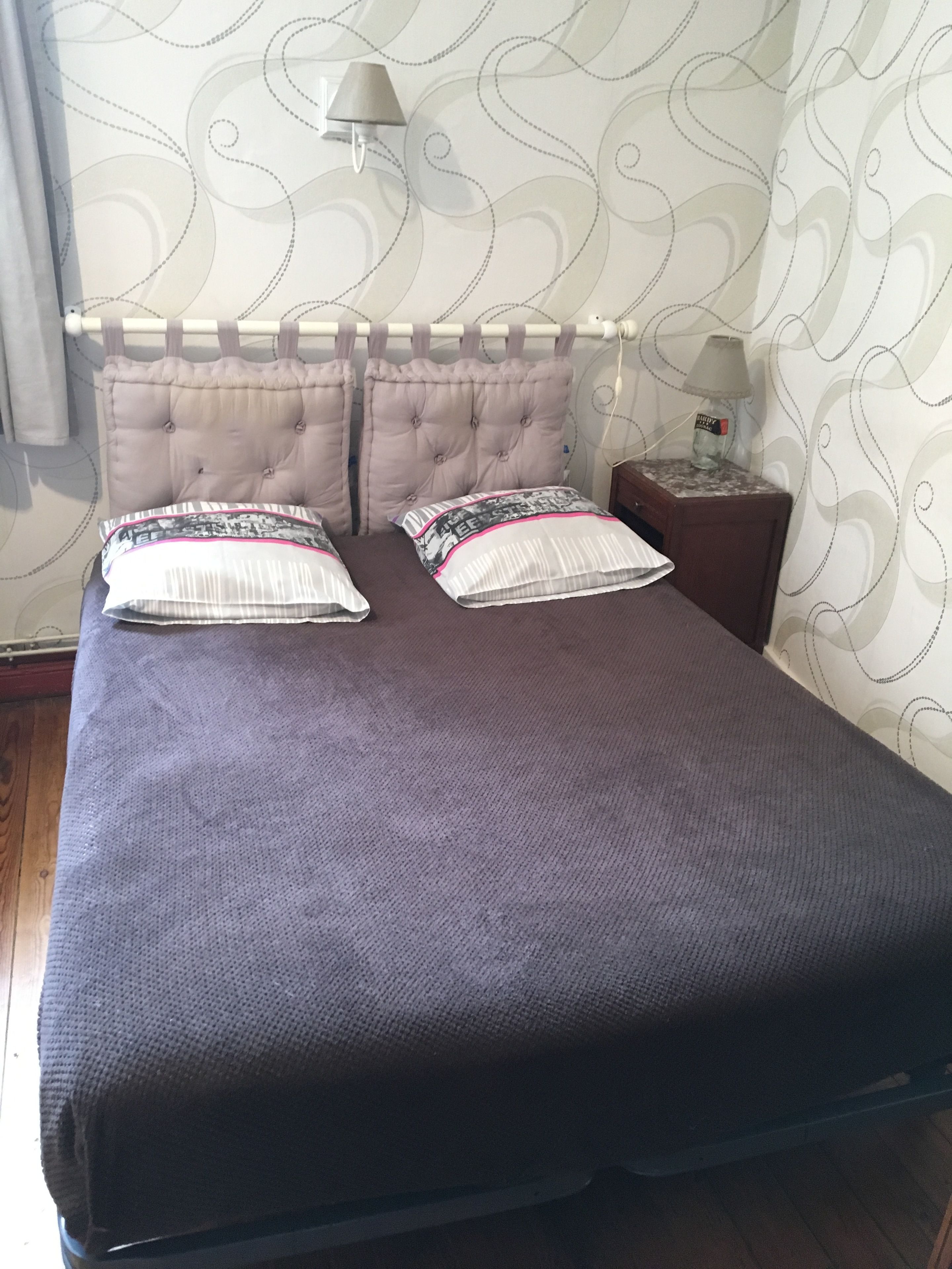 triple room | free wifi, bed sheets