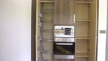 Apartment, 3 Bedrooms | Room amenity