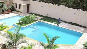 Piscine extérieure