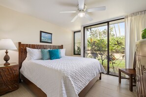 2 habitaciones, escritorio y tabla de planchar con plancha 
