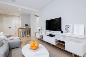 Appartement, 2 chambres | Coin séjour | Télévision à écran plat