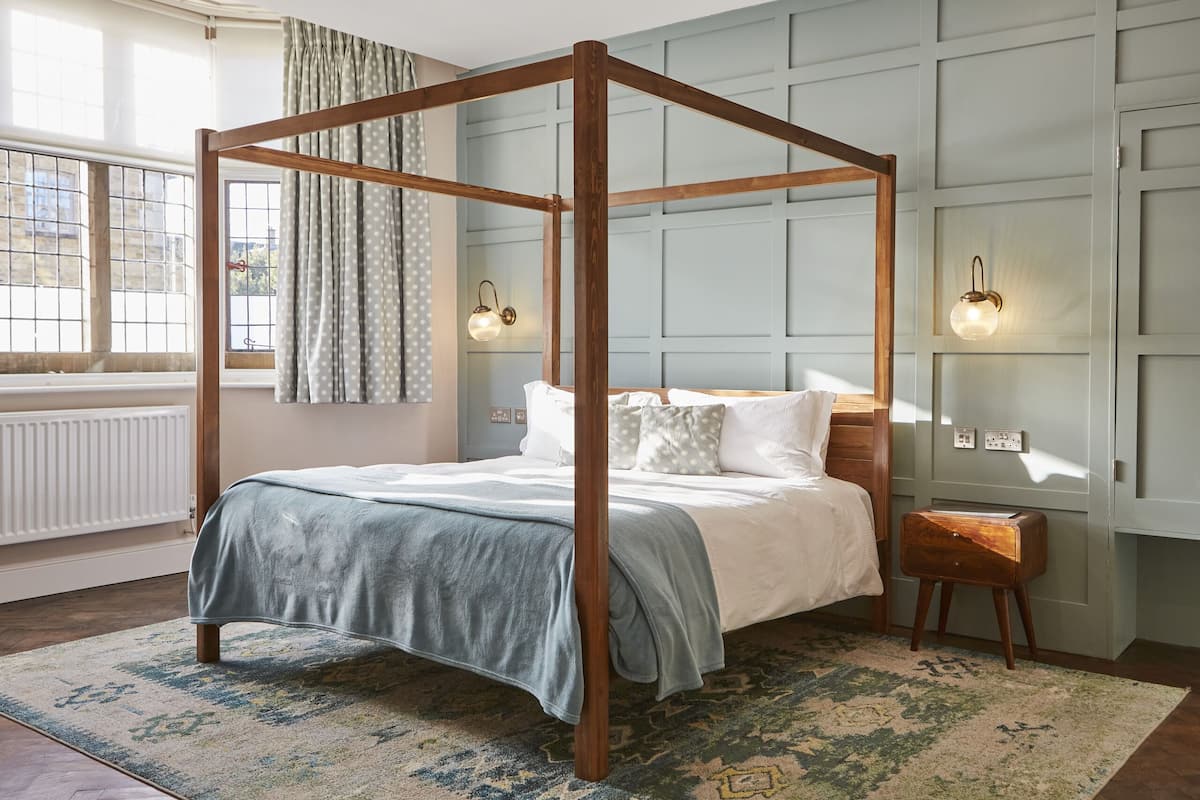 Superior suite, en-suite badkamer, uitzicht op rivier (Room 9) | 1 slaapkamer