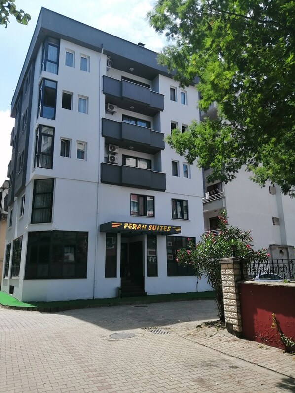 Front of property - Ferah Suites Hotel (Akçaabat)