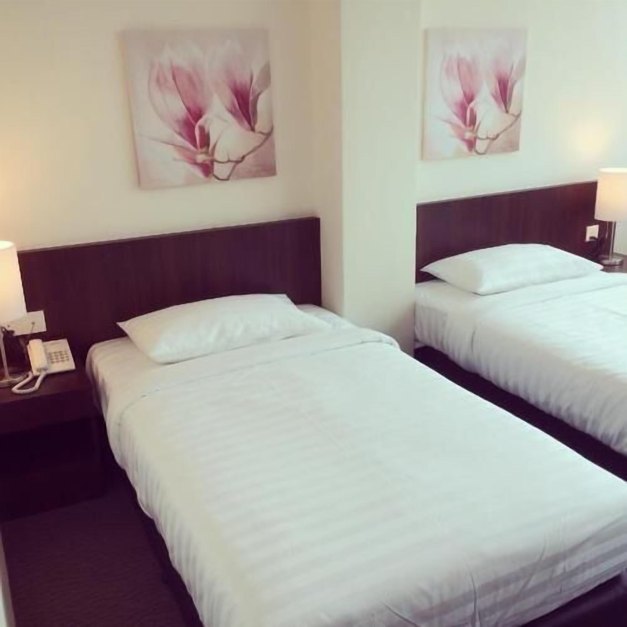 Desk, blackout curtains, rollaway beds, free WiFi
