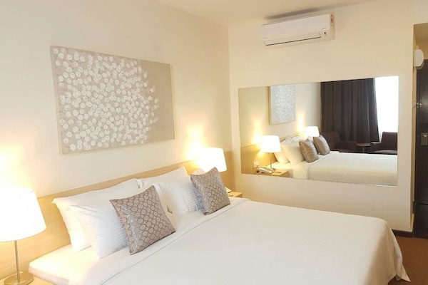 Desk, blackout drapes, rollaway beds, free WiFi