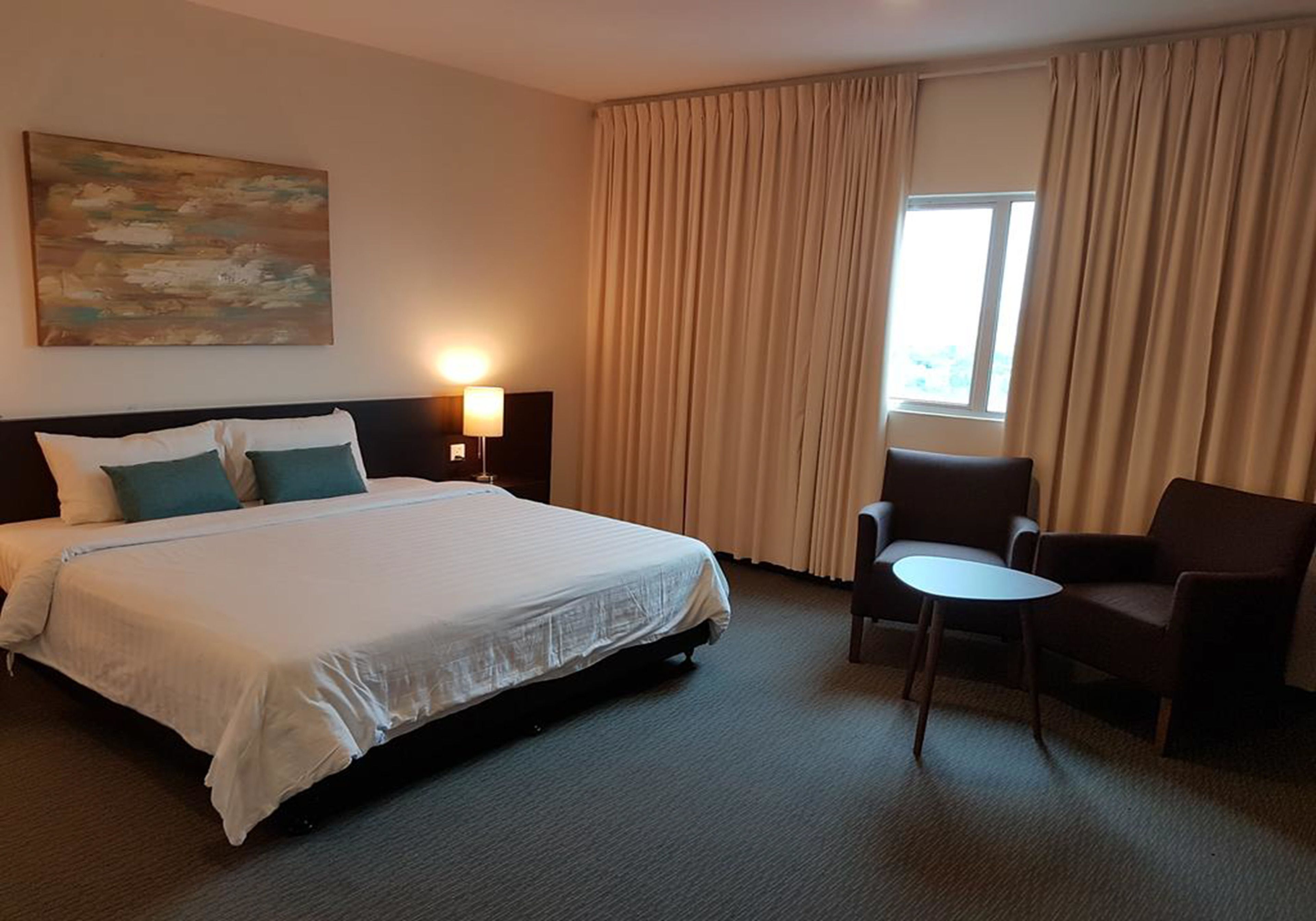 desk, blackout curtains, rollaway beds, free wifi