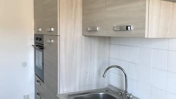 Herdplatte, Kochgeschirr/Geschirr/Besteck