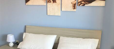 Double Room | Iron/ironing board, free WiFi, bed sheets