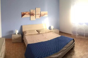 双人房 | 熨斗/熨衣板、免费 WiFi、床单