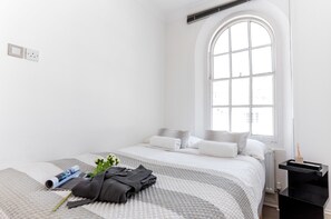 Apartment, 2 Bedrooms | 2 bedrooms, iron/ironing board, free WiFi, bed sheets - Gloucester Terrace by Lime Street (London)