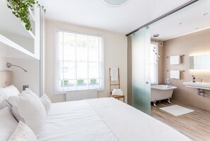 House, 3 Bedrooms | 3 bedrooms, iron/ironing board, free WiFi, bed sheets