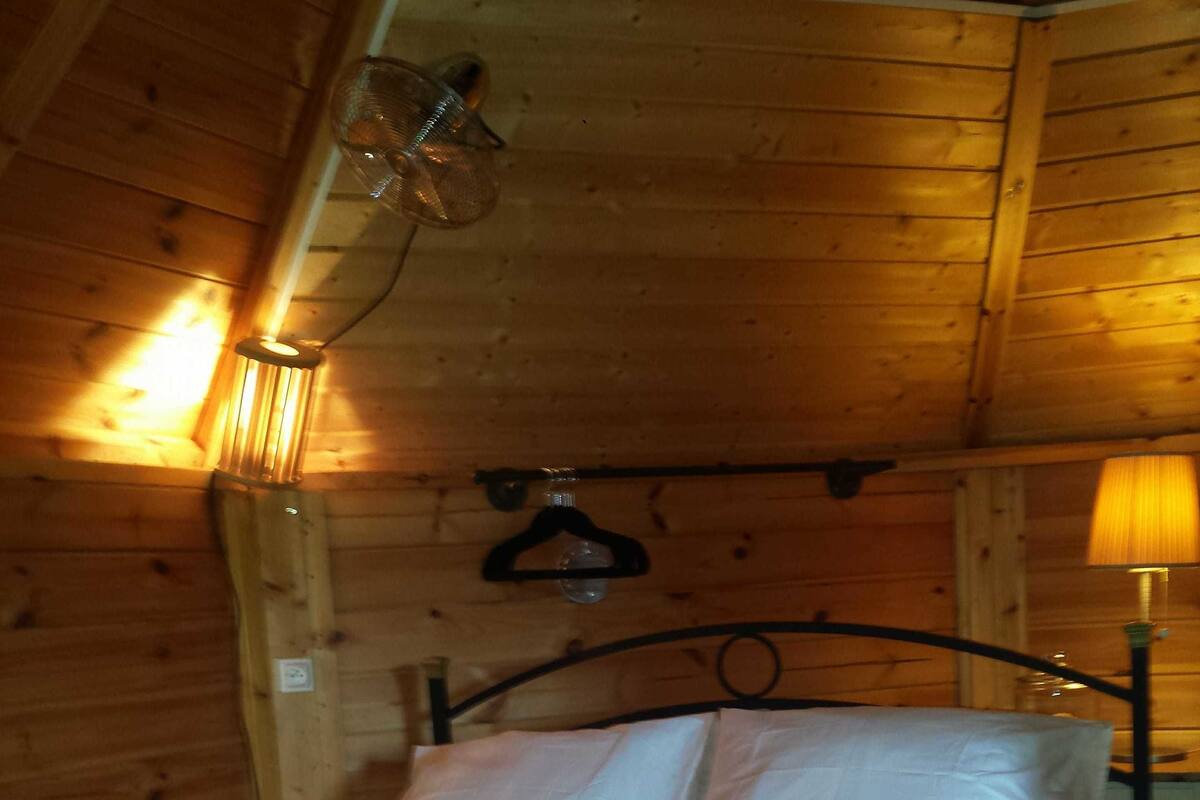 Chalet (Coucher du Soleil) | Babybedden (toeslag), extra bedden (toeslag), gratis wifi