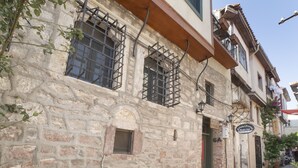 Front of property - Avlulu Konak (Ayvalik)